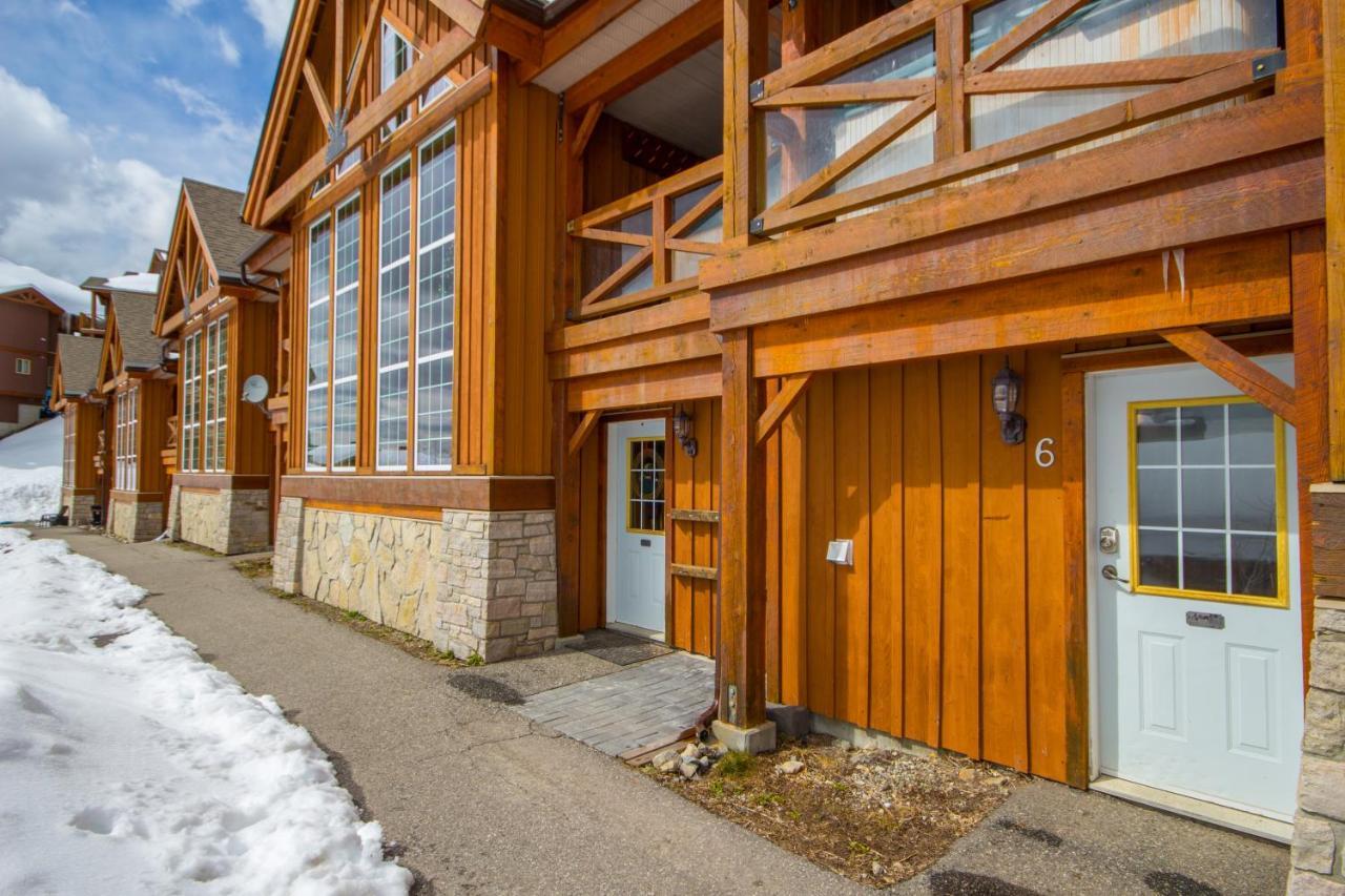 3 Bedroom 3 Bath Ski In Ski Out With Private Hot Tub Big White Ski Resort Экстерьер фото
